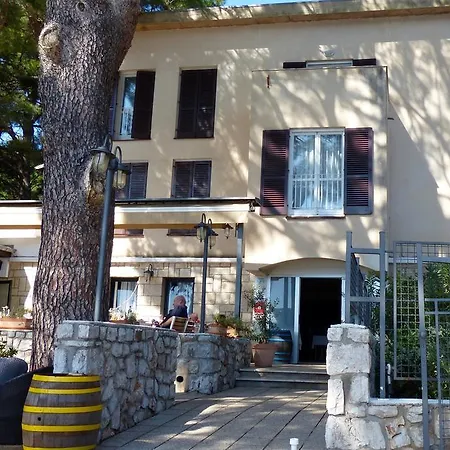 Diana Bed & Breakfast